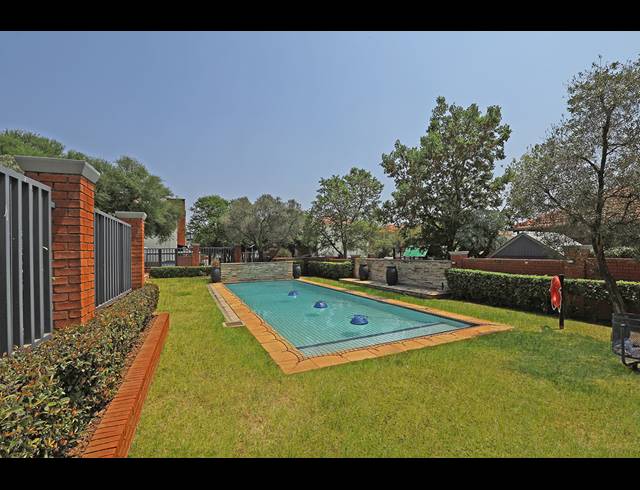 2 BEDROOM APARTMENT FOR SALE IN GREENSTONE HILL